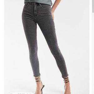 EXPRESS SKINNY HIGH WAISTED HIGH RISE HYPER STRETCH FADED BLACK JEANS 10